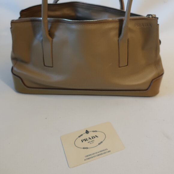 Authentic Womens Prada Enamel Brown Leather Designer Satchel Shoulder Ha… - Picture 2 of 16